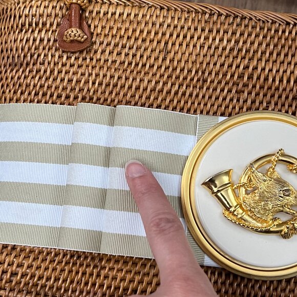 Bosom Buddy Hand Woven Straw 'The Hunt' Bag/Tote with Bow - Picture 13 of 13